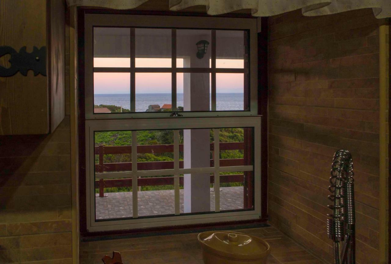 Villa Adega Ninho Da Cagarra Calheta de Nesquim Exterior foto